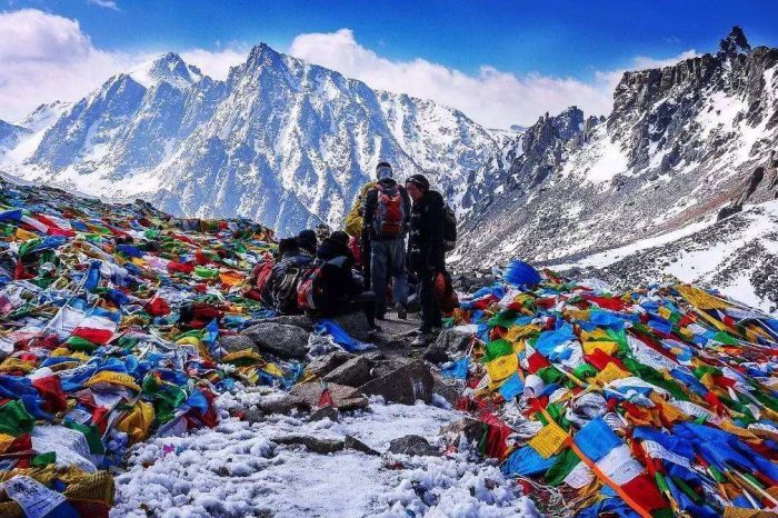 Viajar en coche a China: Kirguistán – China – Laos