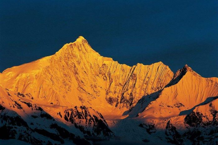 Viajar en coche a China: Vietnam (Hekou) – China – Nepal