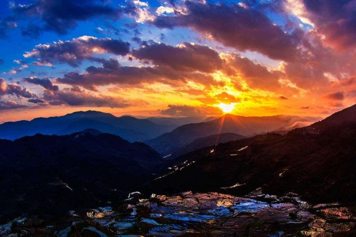 Viajar en coche a China: Laos – China – Kazajstán