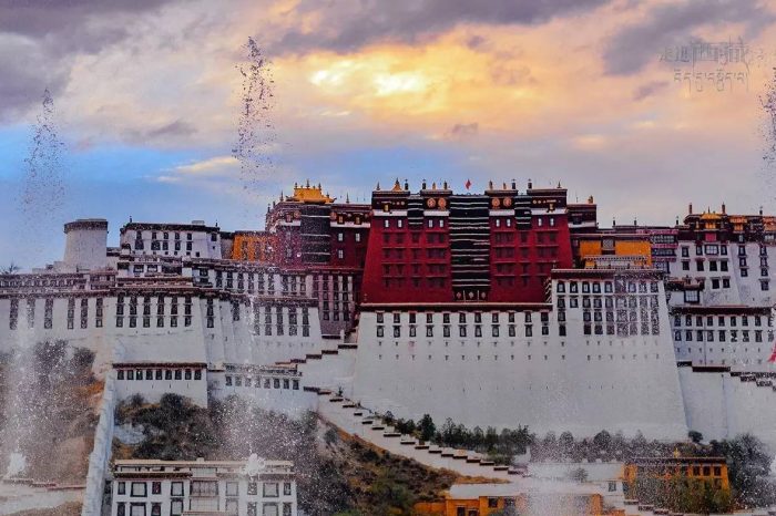Viaje de 9 Días en Grupo Pequeño de Pekín – Xi’an – Lhasa