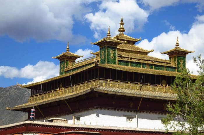 Viaje de 5 Días a Samye en Grupo Pequeño