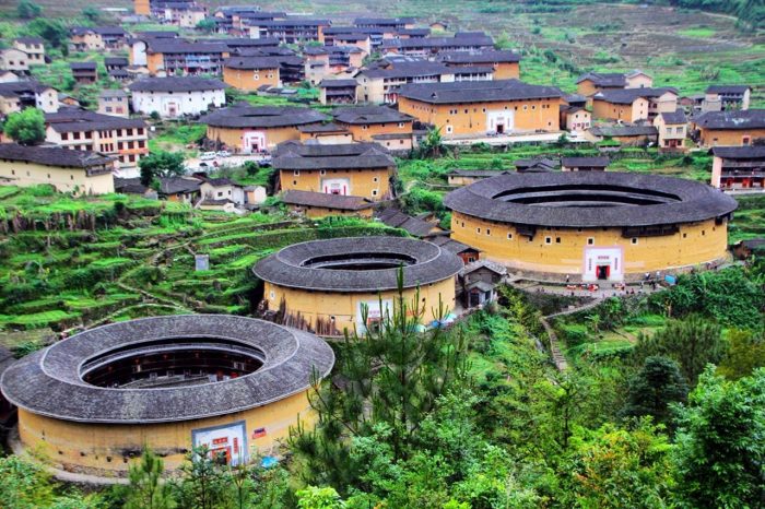 Viaje de 2 Días en Profundidad a Yongding Tulou