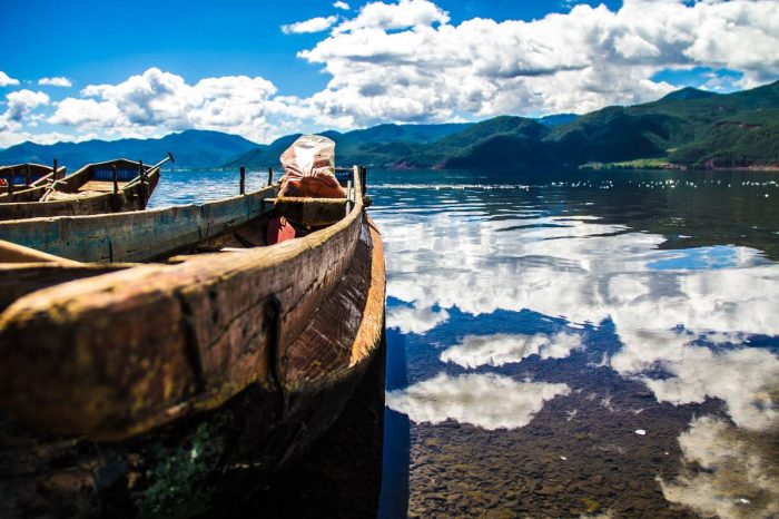 Viaje de 3 Días a Lijiang & Experiencia de Equitación en el Lago Lashi