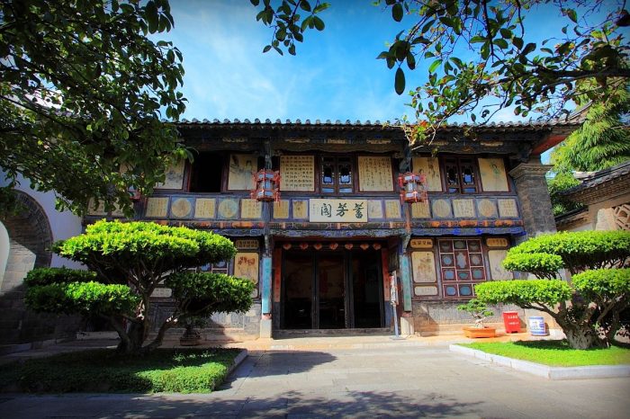 Viaje de 5 Días en Tren de Alta Velocidad a Kunming & Lijiang