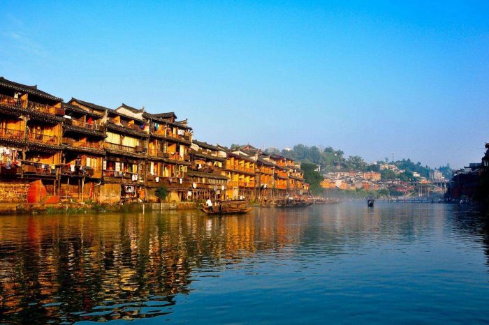 Viaje Privado al Casco Antiguo de Fenghuang desde Changsha