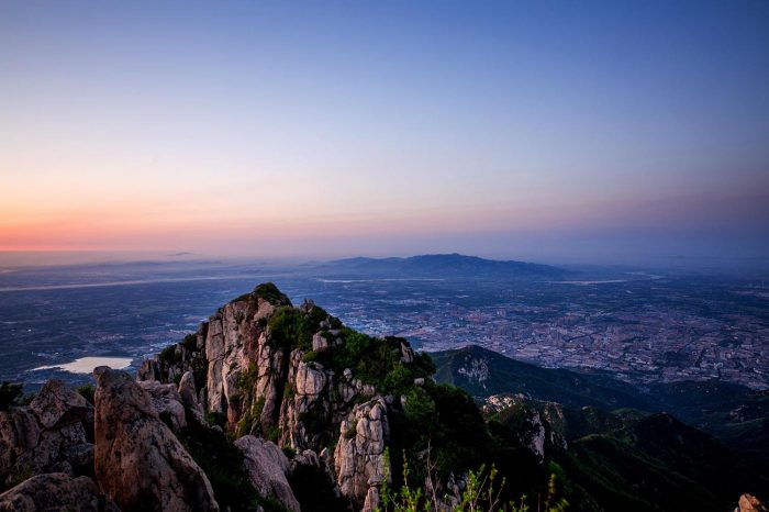 Viaje de 2 Días de Senderismo al Monte Tai