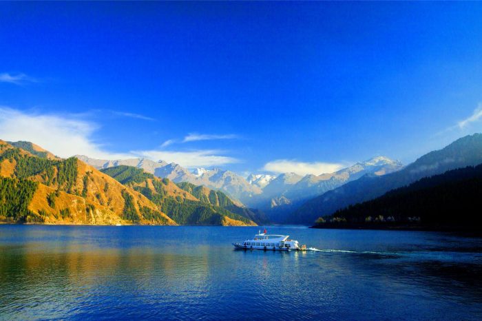 Viaje de 4 Días por Urumqi & Ocio del Lago Tianchi